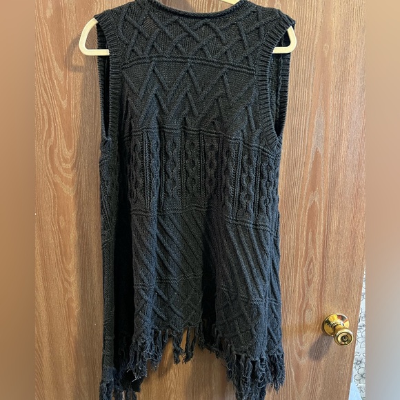 Sonoma Gray Open-front Sweater Vest - Picture 2 of 5